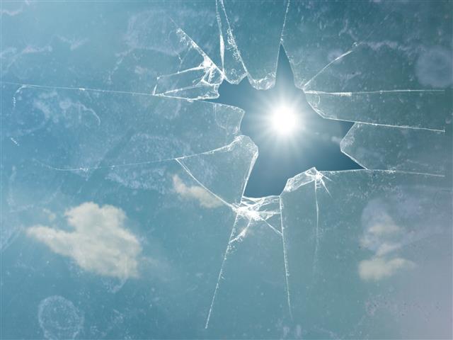 broken-549087_1920.jpg