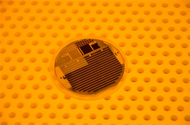 fraunhofer ise solar cell.png